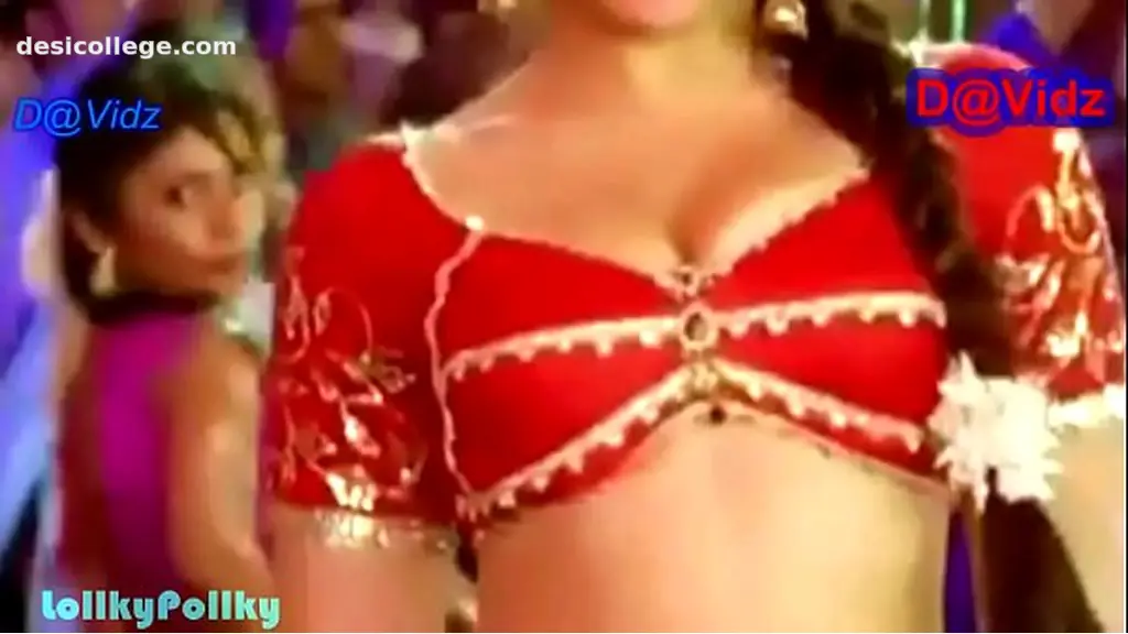 4K Kareena Hottest Navel Show