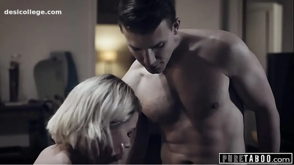4K PURE TABOO Stepmom Helped Injured Son Pleasure Himself
