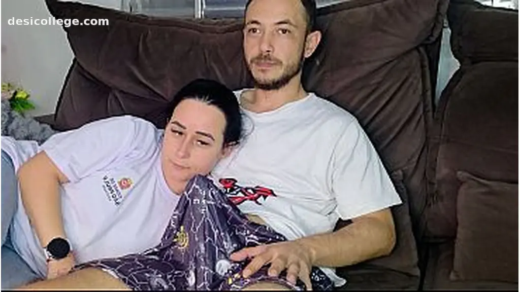 4K stepsister chega da escola... e tira minha atenção do jogo do brasil