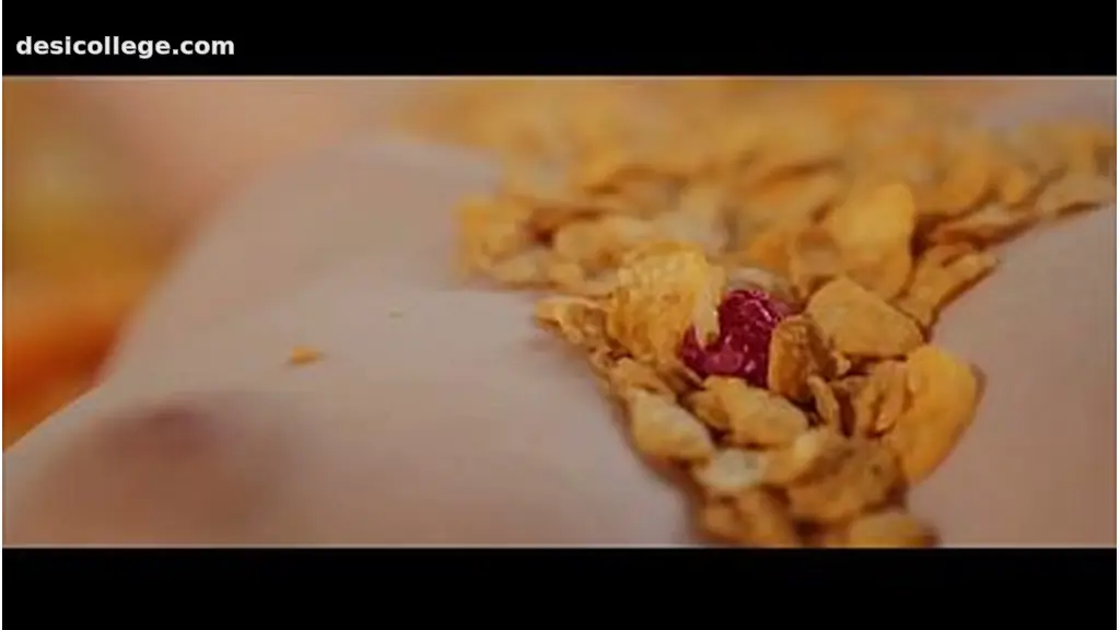 4K Tattooed Redhead Fucks Her Wet Cunt with Fingers in a Bed of Cereal