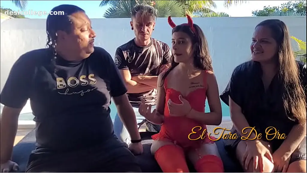4K Teste do sofá !!! Primeira cena da atriz