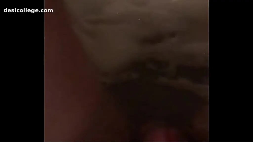 Amateur Straight Fatty Stroking in Bubble Bath - Viral Show