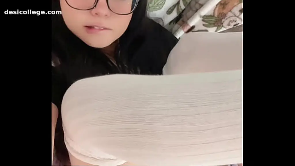 Amateur Teen using dildo Of-lyssanx - New Encounter