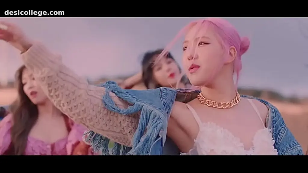 BLACKPINK – ‘Lovesick Girls’ M/V