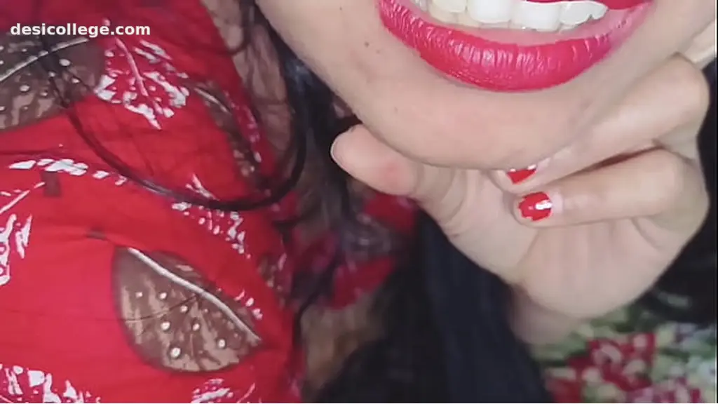 Busty Sonal Quick Quickie - Bombshell GF Latest Footage