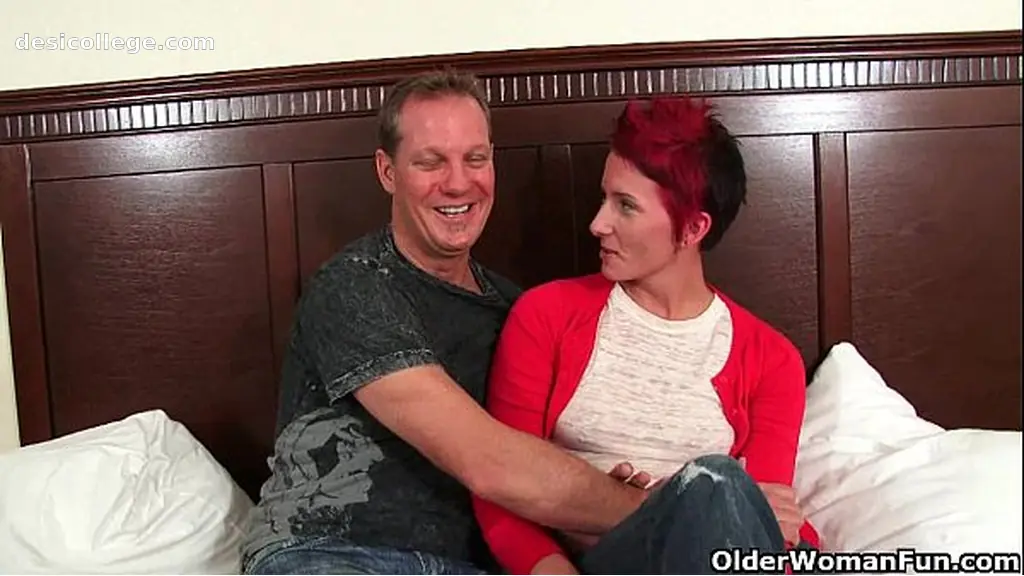 Caught Mature milf gladly takes your cum