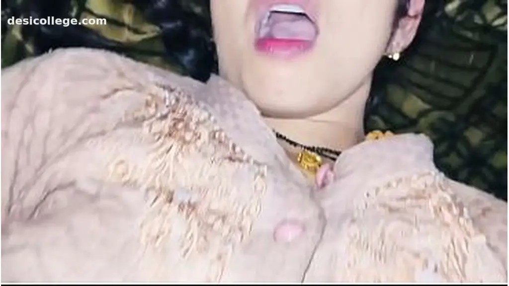 Closeup hard fucking of desi indian village girl janvibhabhi