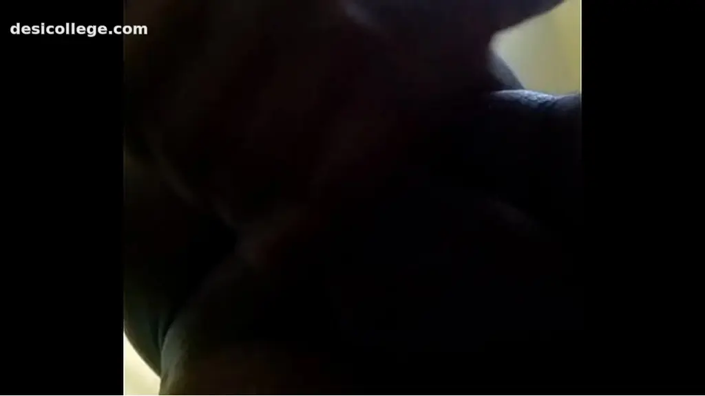 Desi Desi boy dick hand job
