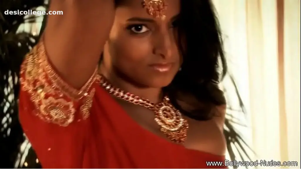 Desi Girl From Exotic India