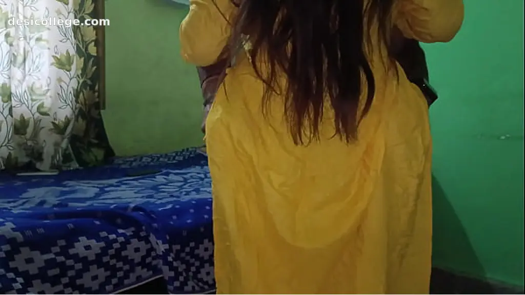 Desi indian hot Bhabifucking with dever in doggy style !!