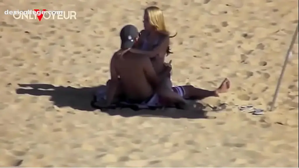 Exclusive Beach Voyeur. Teen couple risky public beach fuck