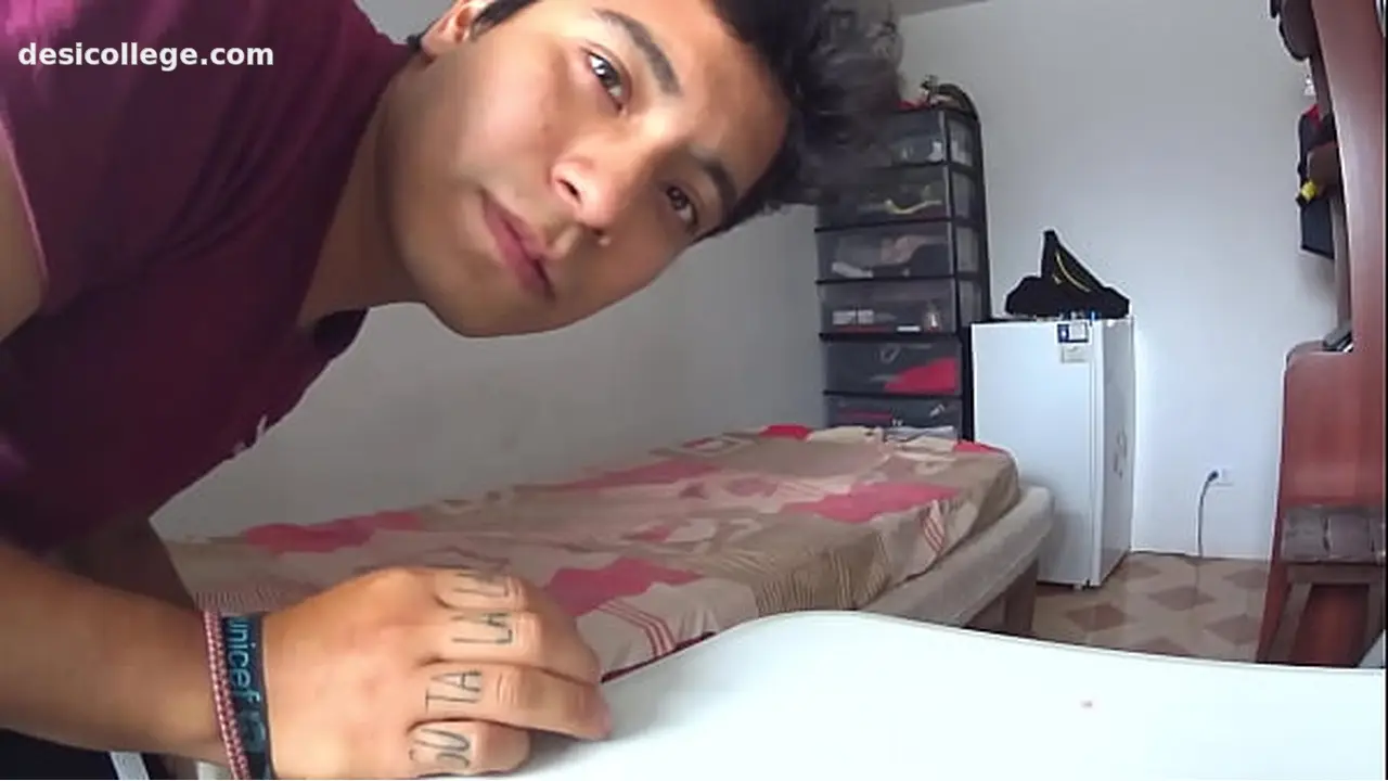 Exclusive Sloton su primera vez haciendo cámara escondida