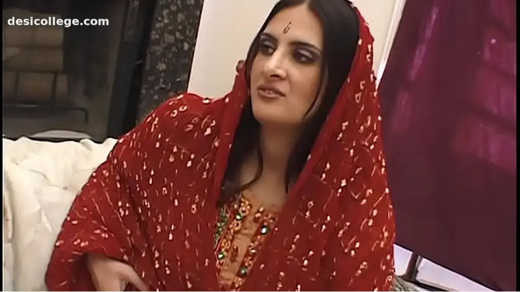 Full HD Cute indian girl is doing a porn casting to raise money for her ill stepsister