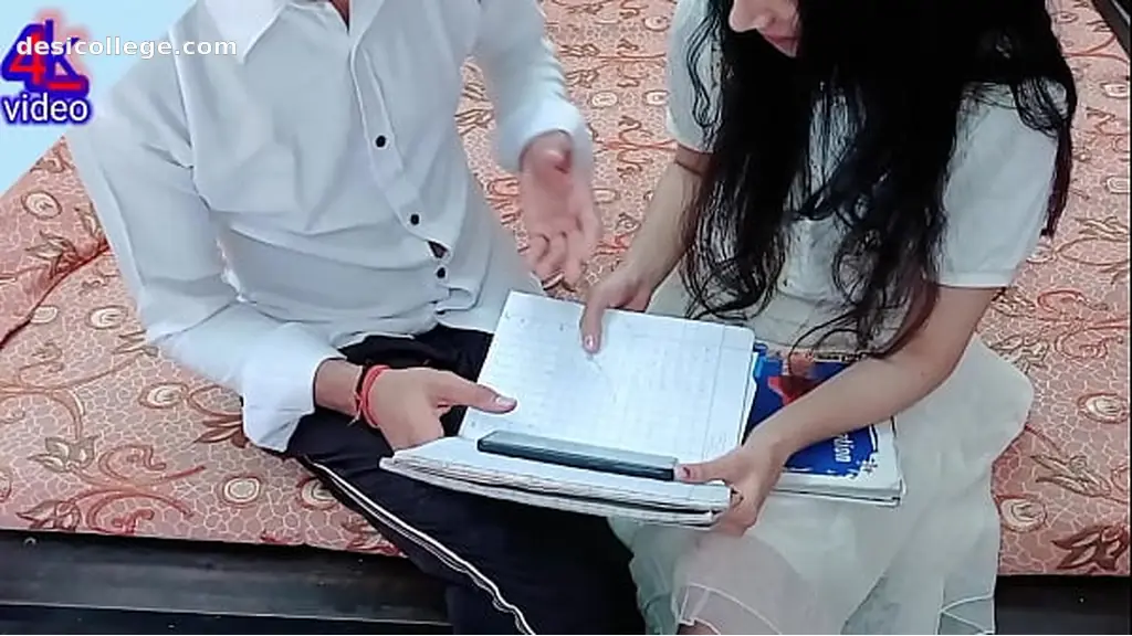 Full HD Indian College Students Sex Desi Chudayi with Clear Hindi