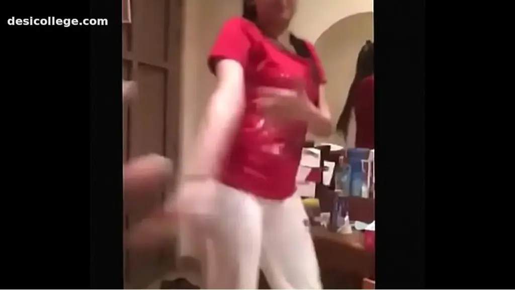Hidden Cam Hot Indian girl dance with friends