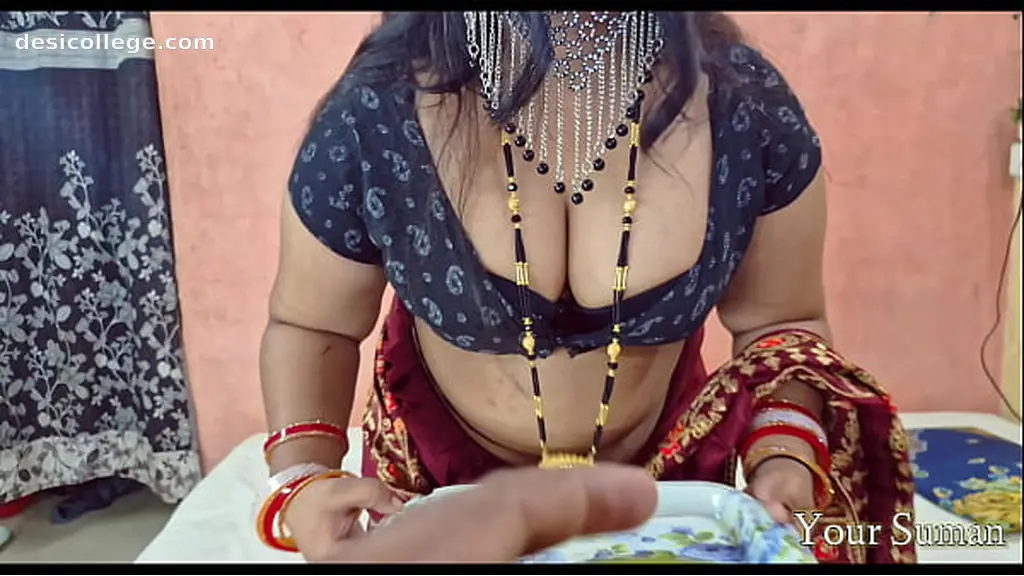 Hidden Cam Indian Aunty got horny and fucked by boy