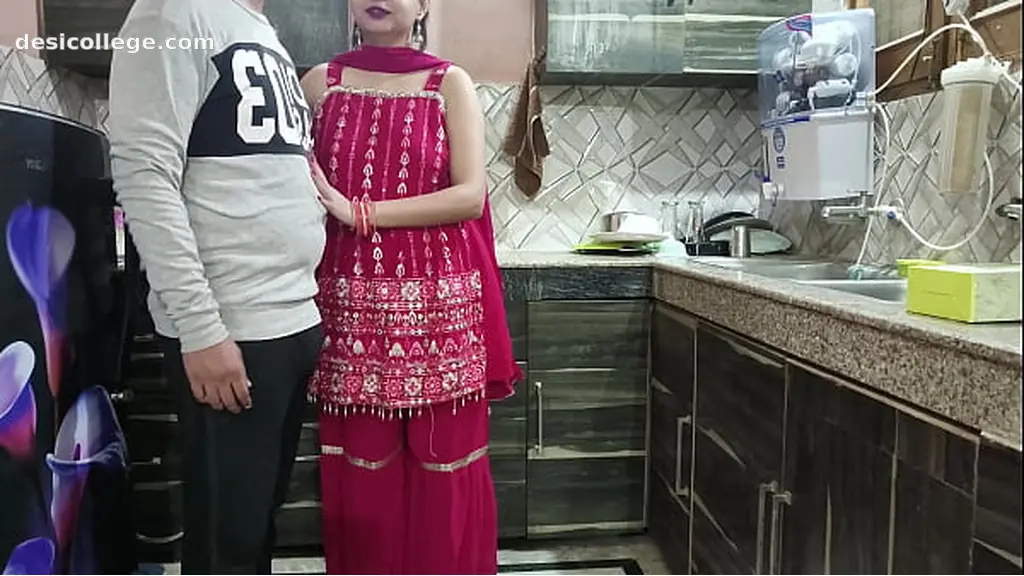 Hidden Cam Saali Sahiba Tanya Tabadtod Boobs Dabai