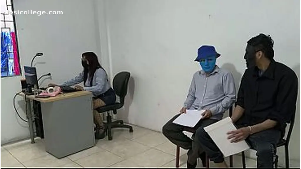 Homemade Best friends make homemade porn wearing masks so they won& be recognized online - Viral Casting