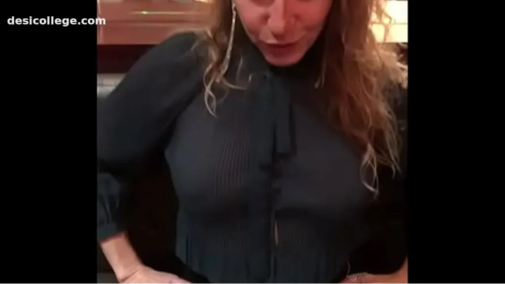 Homemade Flashing my body in public in a restaurant