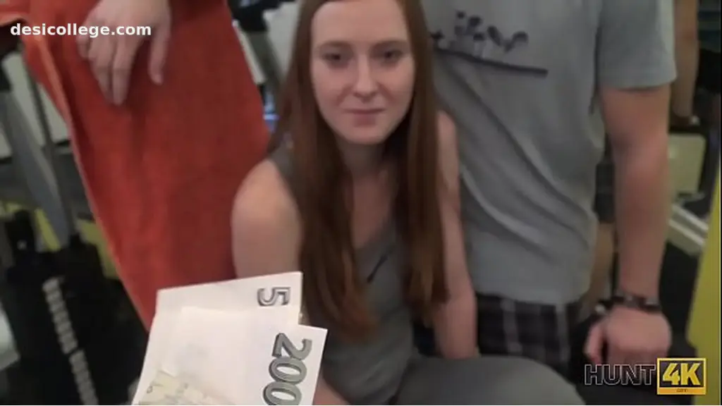 Homemade HUNT4K. Young bitch is by banknotes so why spreads legs