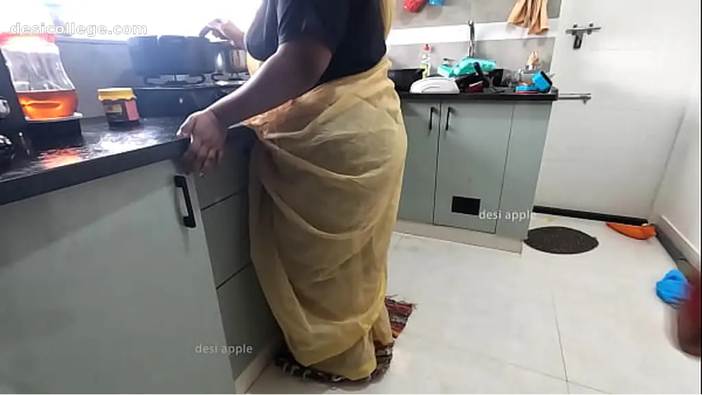 Homemade Maid jerking dick when wife is not at home