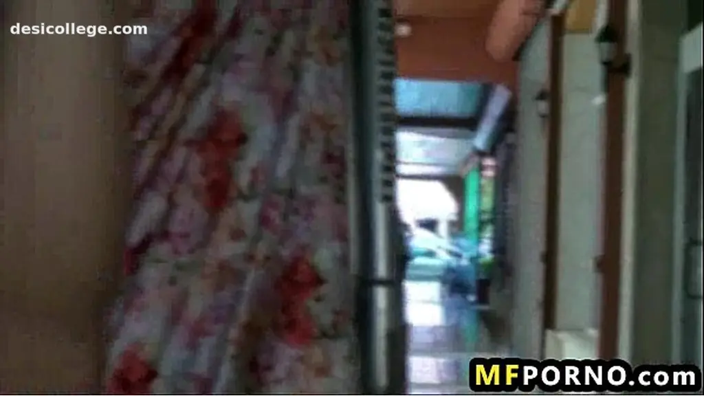 Horny babe masturbates in public Oxuanna Envy 3