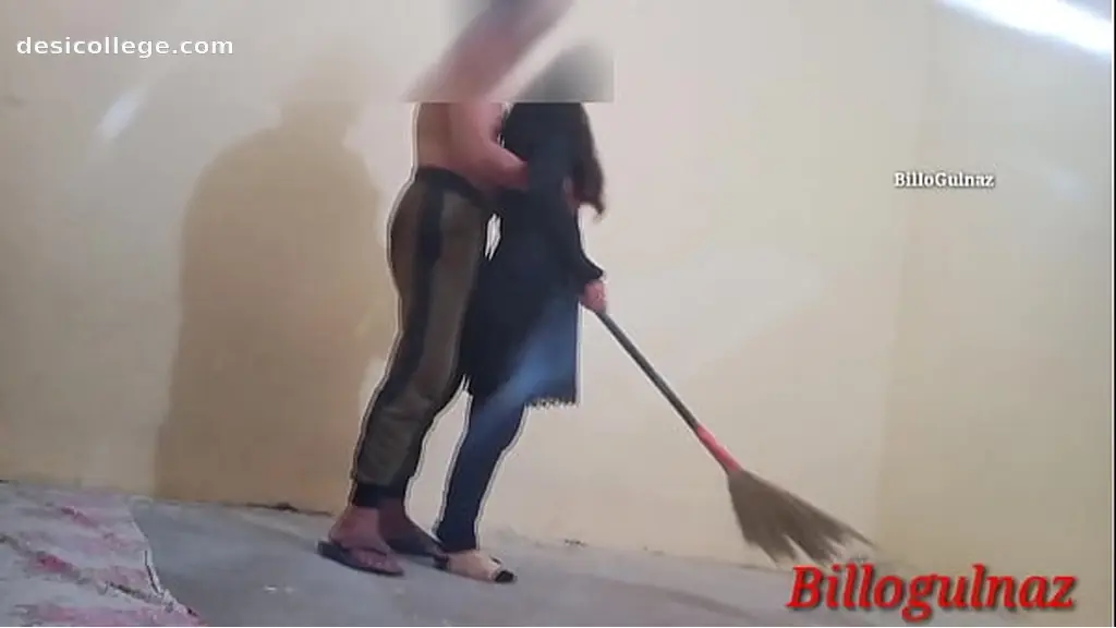 Hot Desi Desi maid fucked by house owner