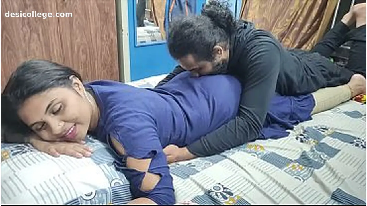 Husband Buries His Tongue Deep in Wife’s Juicy Ass