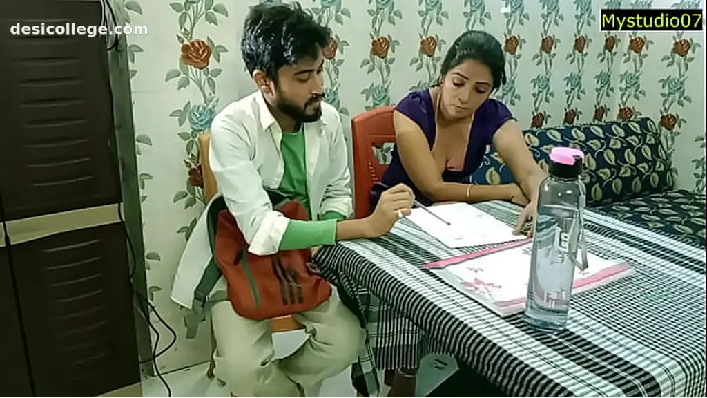 Indian beautiful Madam and student hot sex!! Latest hot sex - Original Kand
