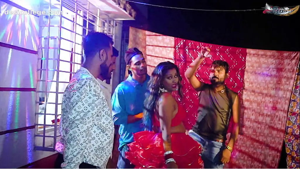 Indian Desi Bihari Chapri Nude Dance Show Live with StarSudipa all All Boys( Full Movie )