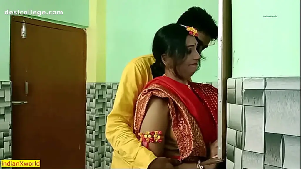 Indian handsome husband couldn& fuck beautiful Bengali wife! What she saying at last?