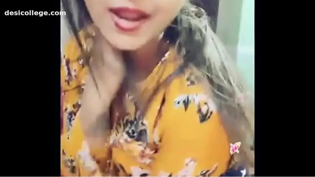 Indian Hot Indian girl Delhi GB rode sex workers number