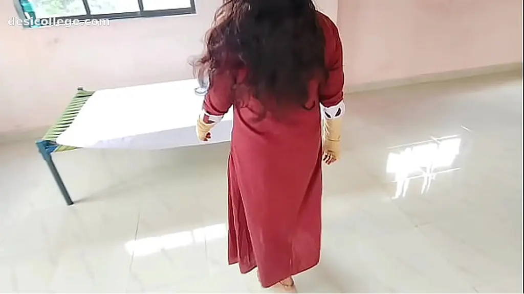 Indian Hot sexy teacher indian teacher sex with her boyfriend