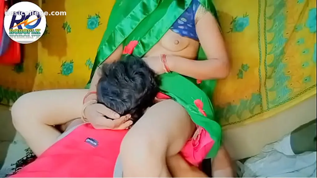 Indian Teacher and student ki chudai green saree removing finger hindi clear voice roboplx