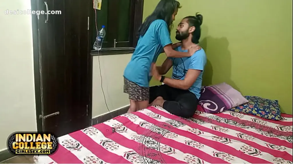 Juicy 18 Year Old Skinny Desi Girlfriend Fucked By Indian Hunk