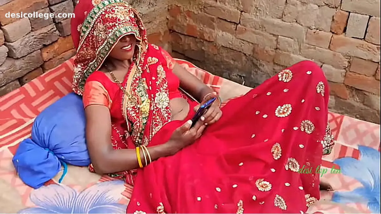 Just Leaked aaj main pahli bar Khatiya mein sex Kiya desi wife ki Khatiya mein chudai - Devar Ke Saath