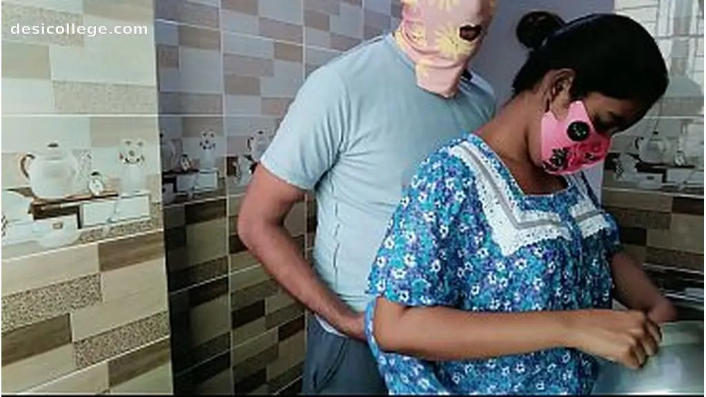 Just Leaked Desi housewife romantic fuck in the kitchen
