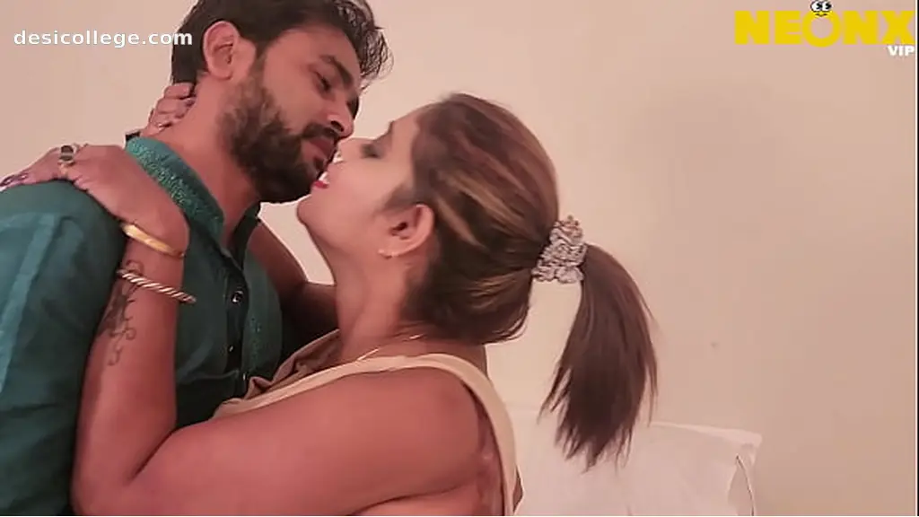 Just Leaked Hot Bhabhi Gets Fucked by Young Devar (HINDI AUDIO)