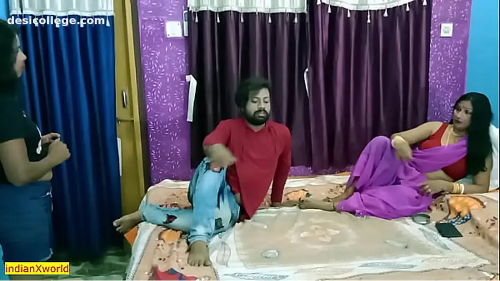 Just Leaked Indian bengali aunty sex business at home! Best indian sex with dirty audio
