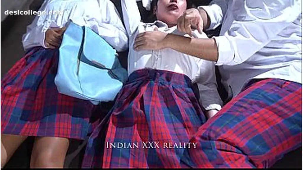 Just Leaked Indian step sister and step brother and step sister in hindi