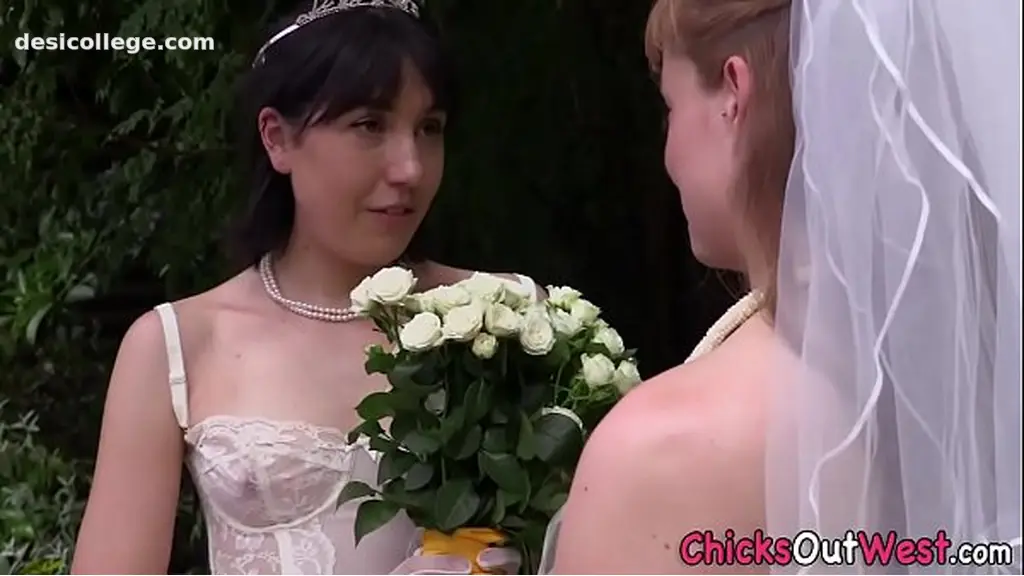 Leaked Australian bride tongued