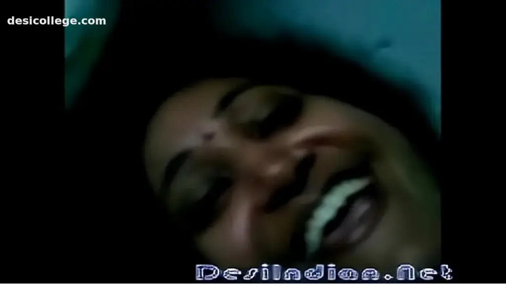 Leaked Desi Cute teluguAunty - Banned Reel