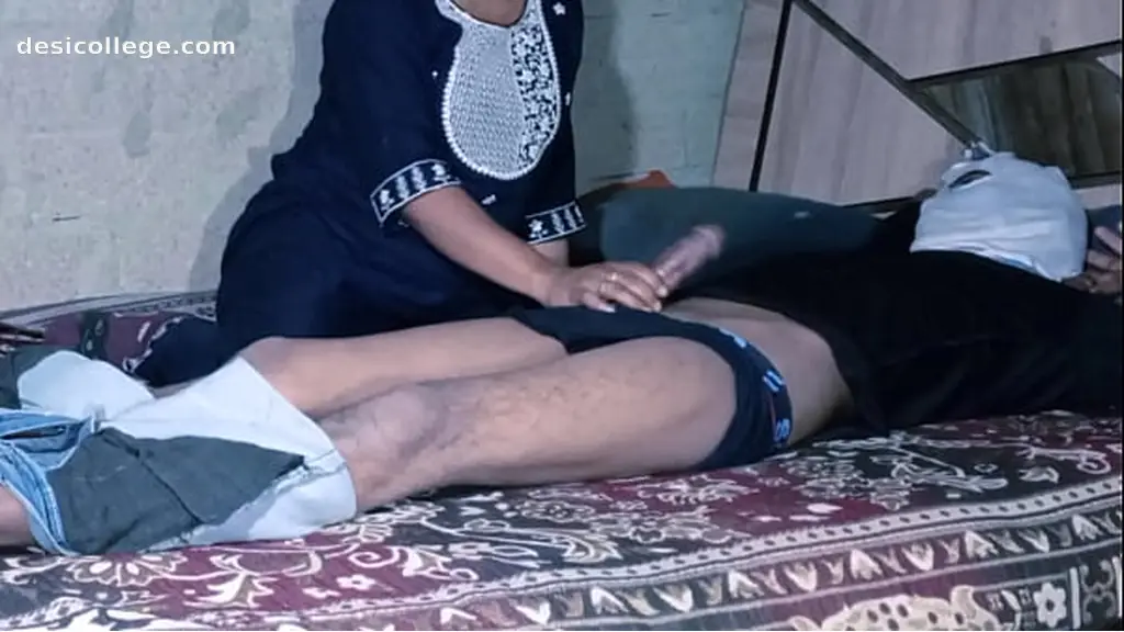 Leaked Step sister sex video Indian desi girl