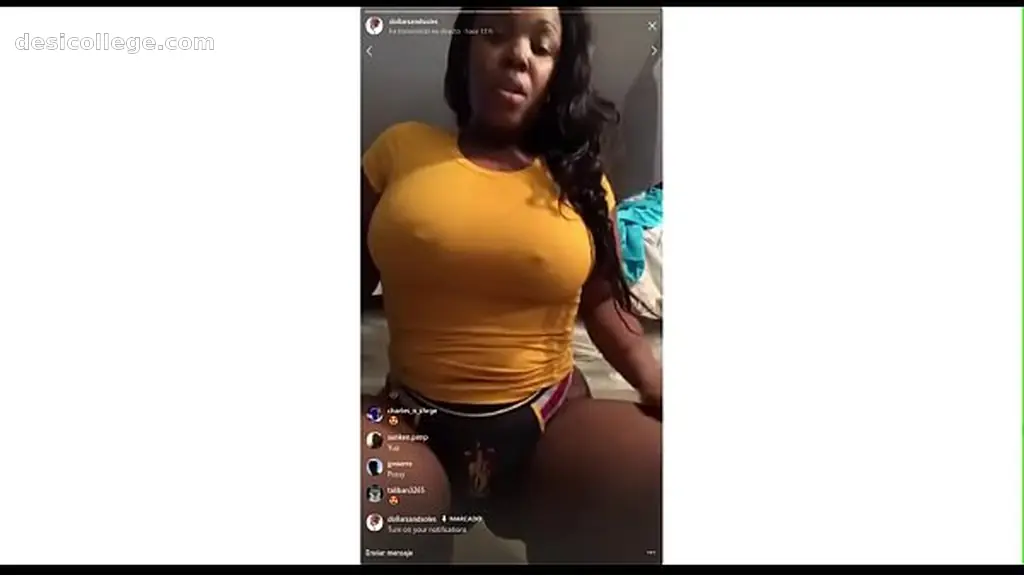 Madrid Hot Roommate Violet Sensual Blowjob