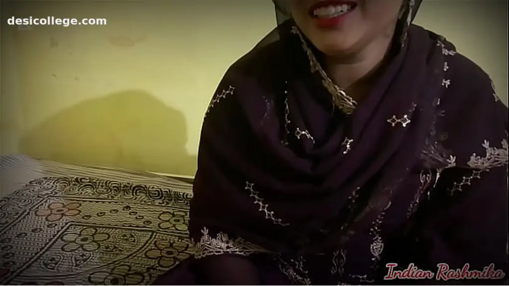 Nazuk Aisha Steamy Gaand Chudai - Chubby Bhabhi