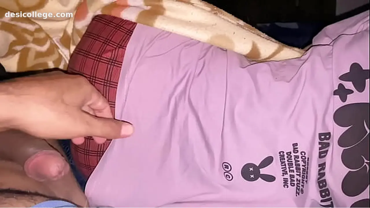 New Indian cute step sister fucking when bunk from the college