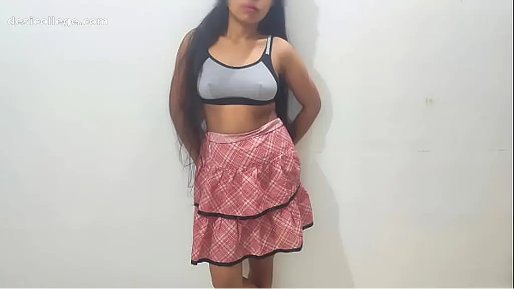 NRI Girl Vaishnavi From Agra Bathroom Me Chodai