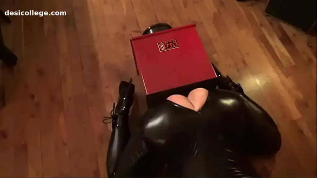 Personal Trainer Ava From Texas Backstage Fuck