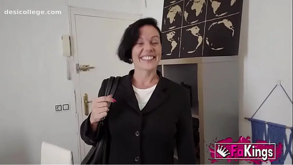POV The HOT TEACHER is back... And now she wants a DOUBLE PENETRATION!