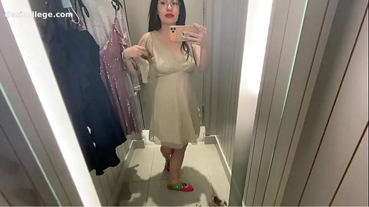 Premium I took some selfies while trying new clothes